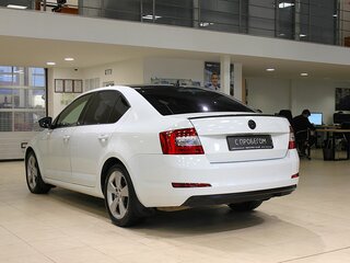 2015 Skoda Octavia III (A7), белый, 940000 рублей, вид 4