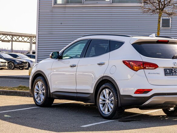 2017 Hyundai Santa Fe III Рестайлинг, белый, 1705000 рублей - вид 8