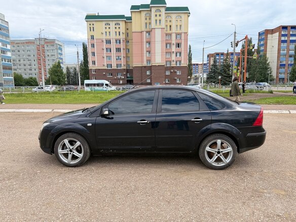 2007 Ford Focus II, чёрный - вид 3