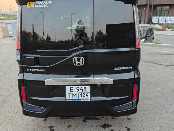 2018 Honda Stepwgn Spada V Рестайлинг, чёрный, 1999000 рублей - вид 3