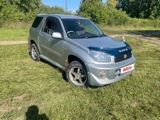2001 Toyota RAV4 II (XA20), серебристый, 620000 рублей, вид 3