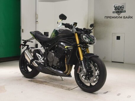 2026 Triumph Speed Triple, чёрный, 1799000 рублей, вид 3