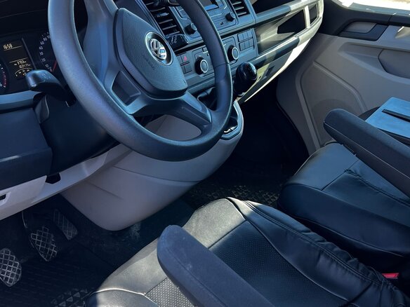 2017 Volkswagen Transporter, белый, 2520000 рублей - вид 9