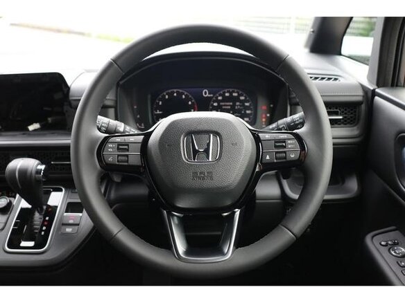2023 Honda Stepwgn Spada VI, чёрный, 4479009 рублей - вид 8