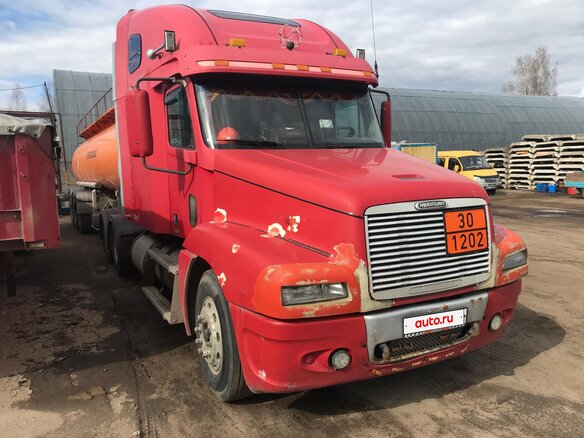 2002 Freightliner Columbia, красный, 1700000 рублей - вид 9