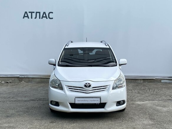 2011 Toyota Verso I, белый, 1190000 рублей - вид 2