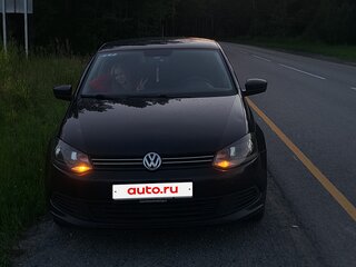 2014 Volkswagen Polo V, чёрный, 800000 рублей, вид 2