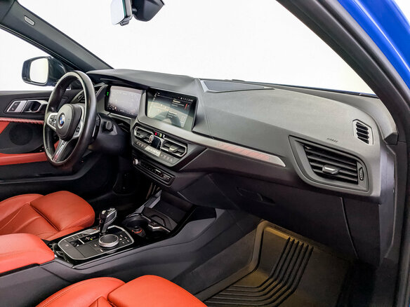 2019 BMW 1 серии M135i xDrive III (F40), синий, 3150000 рублей - вид 10