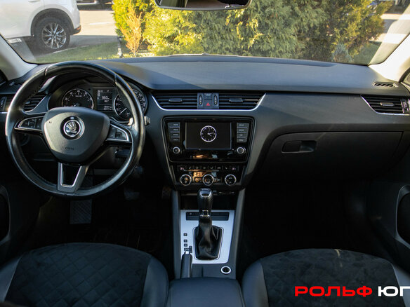 2017 Skoda Octavia III (A7) Рестайлинг, серебристый, 1448000 рублей - вид 9