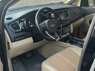 2017 Kia Carnival III, чёрный, 3150000 рублей, вид 4