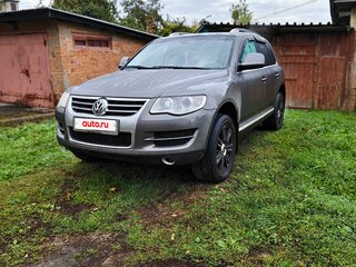 2008 Volkswagen Touareg I Рестайлинг, серый, 1200000 рублей, вид 1