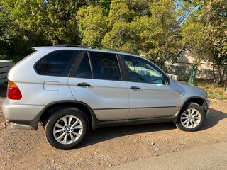 2001 BMW X5 3.0i I (E53), серебристый, 600000 рублей, вид 4