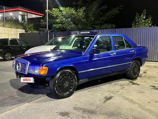 1988 Mercedes-Benz 190 (W201), синий, 88000 рублей, вид 1