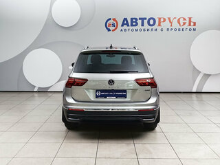 2021 Volkswagen Tiguan II Рестайлинг, серый, 3299000 рублей, вид 4