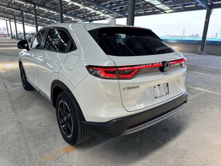 2023 Honda Vezel II, белый, 1780000 рублей, вид 2
