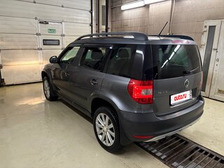 2013 Skoda Yeti I, серый, 850000 рублей, вид 4