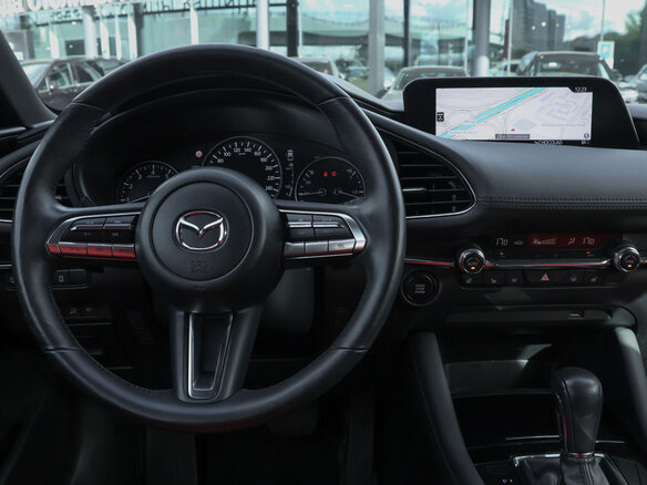 2019 Mazda 3 IV (BP), серый, 2190000 рублей - вид 24