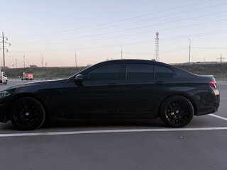 2016 BMW 5 серии 528i xDrive VI (F10/F11/F07) Рестайлинг, чёрный, 1840000 рублей, вид 4