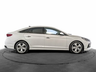 2017 Hyundai Sonata VII (LF) Рестайлинг, белый, 1500000 рублей, вид 4