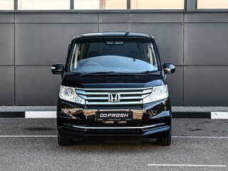 2013 Honda Stepwgn IV Рестайлинг, чёрный, 1414000 рублей, вид 3