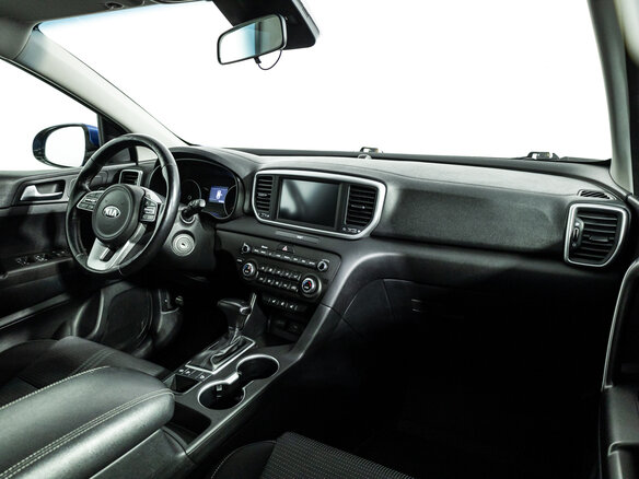 2020 Kia Sportage IV Рестайлинг, синий, 1749700 рублей - вид 8