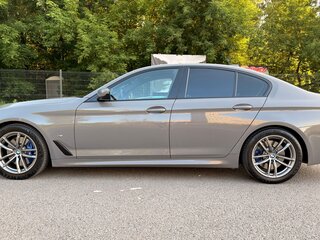 2021 BMW 5 серии 530i xDrive VII (G30/G31/G38) Рестайлинг, серый, 4350000 рублей, вид 5