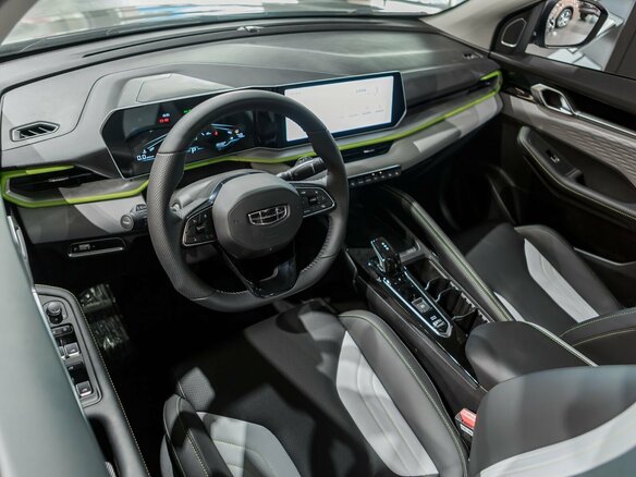 2026 Geely Coolray I Рестайлинг, серый, 2964990 рублей - вид 11