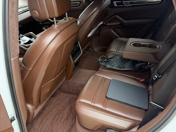 2018 Porsche Cayenne III, белый - вид 13