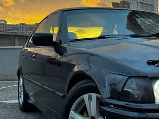 1991 BMW 3 серии 318i III (E36), чёрный, 257000 рублей, вид 5