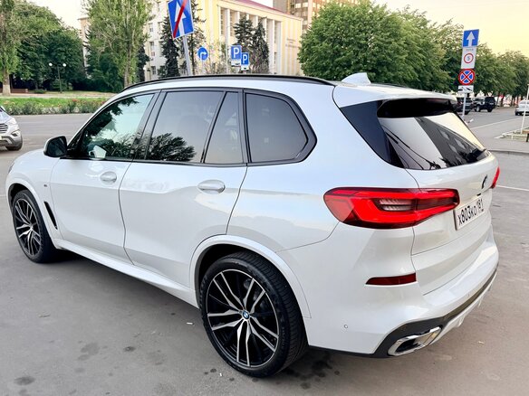 2019 BMW X5 40i IV (G05/G18), белый, 6999000 рублей - вид 12