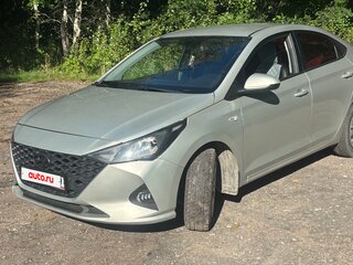 2020 Hyundai Solaris II Рестайлинг, бежевый, 999999 рублей, вид 2
