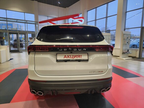 2026 Jetour X70+ I Рестайлинг, белый, 3399000 рублей - вид 4