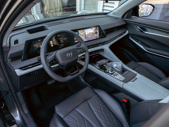2024 Changan CS75 Plus III, серый, 2395000 рублей - вид 14