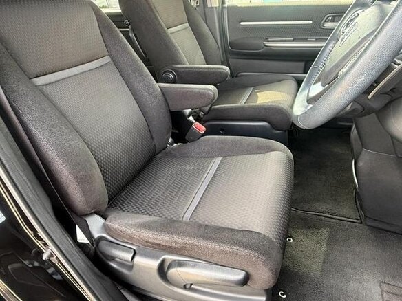 2022 Honda Stepwgn Spada V Рестайлинг, чёрный, 1850000 рублей - вид 6