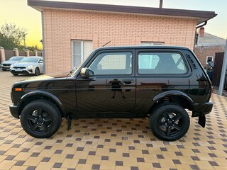 2021 Lada (ВАЗ) 2121 (4x4) Urban I Рестайлинг (2020), чёрный, 1070000 рублей, вид 4