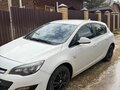 2014 Opel Astra J Рестайлинг, белый, 750000 рублей - вид 2
