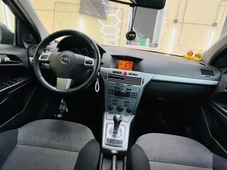 2011 Opel Astra H Рестайлинг, чёрный, 435000 рублей, вид 3