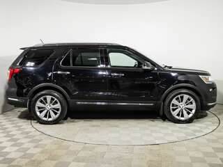 2019 Ford Explorer V Рестайлинг 2, чёрный, 2599777 рублей, вид 4