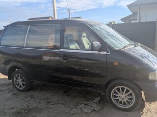 1993 Nissan Largo III (W30), чёрный, 260000 рублей, вид 2