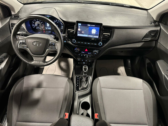 2020 Hyundai Solaris II Рестайлинг, чёрный, 1663000 рублей - вид 18