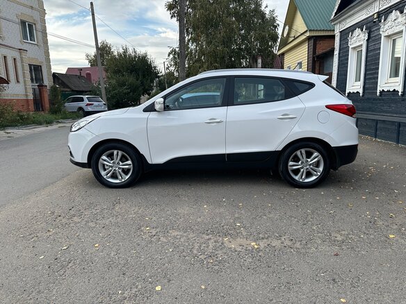 2011 Hyundai ix35 I, белый, 1320000 рублей - вид 7