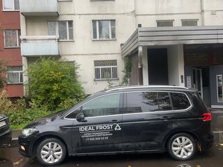 2015 Volkswagen Touran II, чёрный, 1450000 рублей, вид 3