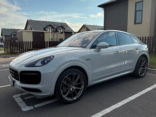 2021 Porsche Cayenne E-Hybrid Coupé III, серый, 9990000 рублей, вид 3