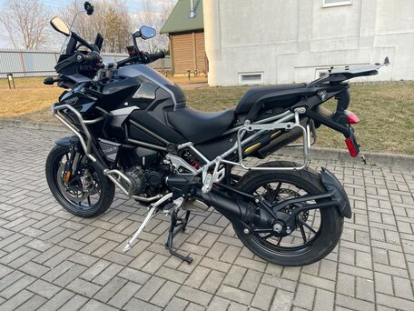 2023 Triumph Tiger 1200, серый, 1980344 рублей, вид 4