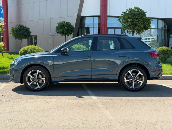 2026 Audi Q3 35 TFSI II (F3), зелёный, 3955000 рублей - вид 7