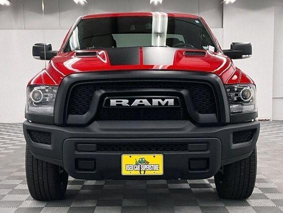 2024 Ram 1500 Crew Cab V, красный - вид 1