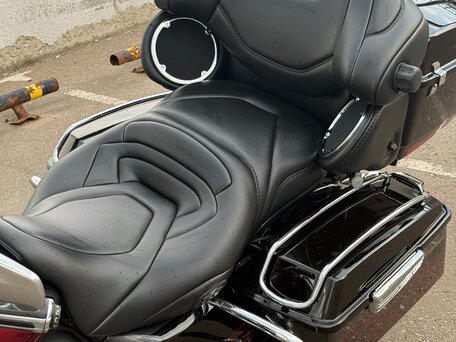 2011 Harley-Davidson Electra Glide, красный, 1050000 рублей, вид 4