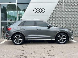 2022 Audi Q3 35 TFSI II (F3), серый, 2120000 рублей, вид 3
