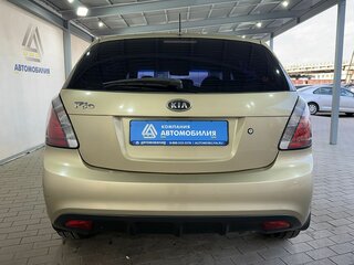 2011 Kia Rio II Рестайлинг, бежевый, 600000 рублей, вид 4