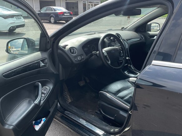 2011 Ford Mondeo IV Рестайлинг, чёрный, 640000 рублей - вид 4